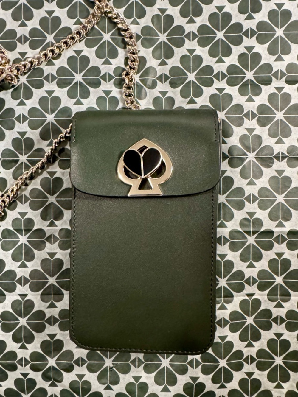 kate spade dark green leather crossbody phone bag with gold-tone chain